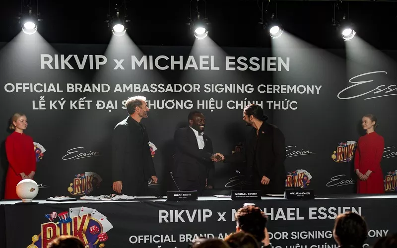 Michael Essien trở thành đại sứ thương hiệu Rikvip